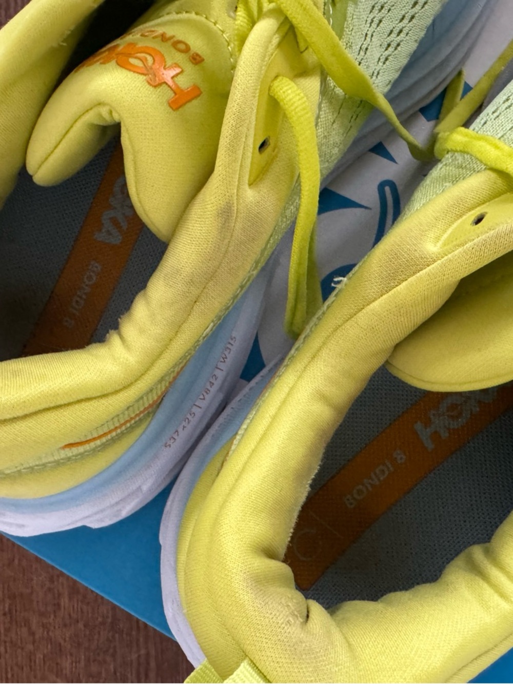 Hoka Bondi 8 - Picture 2 of 5